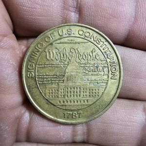 1999 The Sunoco Millenium Coin Series Signing Of U.S Constitution Collectible sh